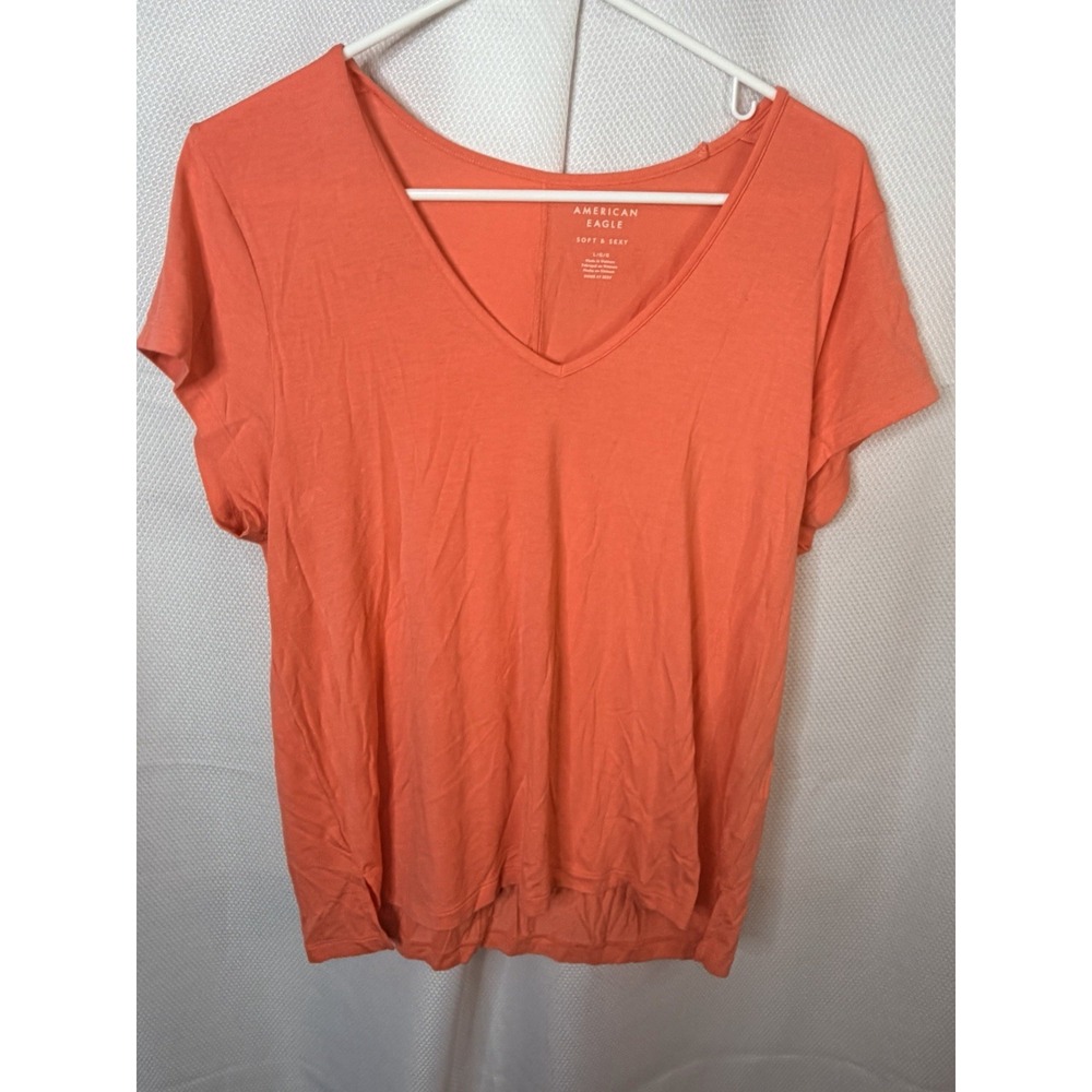 American Eagle Women's T-shirt Size L Peach Short Sleeves V Neck Soft & Sexy
